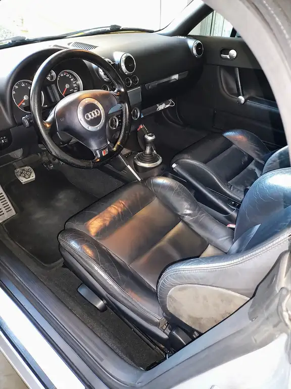 Audi Cabriolet 2000 из Европы — купить под ключ