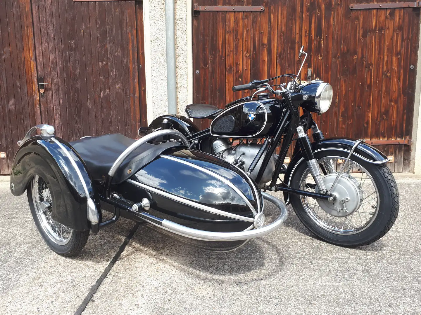 BMW R 60 R 60 / 2 Gespann mit Steib S 501 Seitenwagen Black - 1