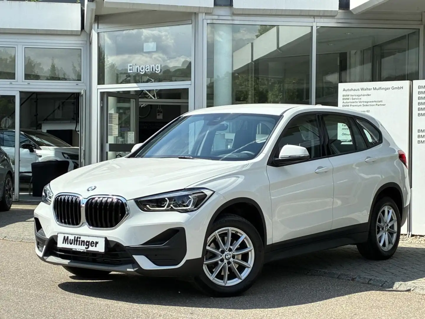 BMW X1 s18i DKG-Aut.LED Tempom.Sitzheiz.DAB PDC AHK Weiß - 2