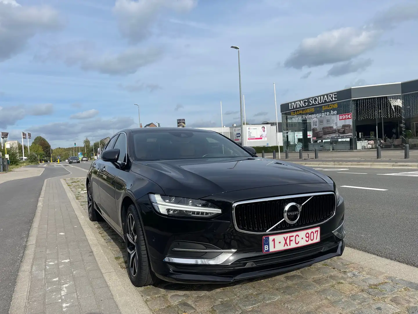 Volvo S90 2.0 D3 Momentum Fekete - 1