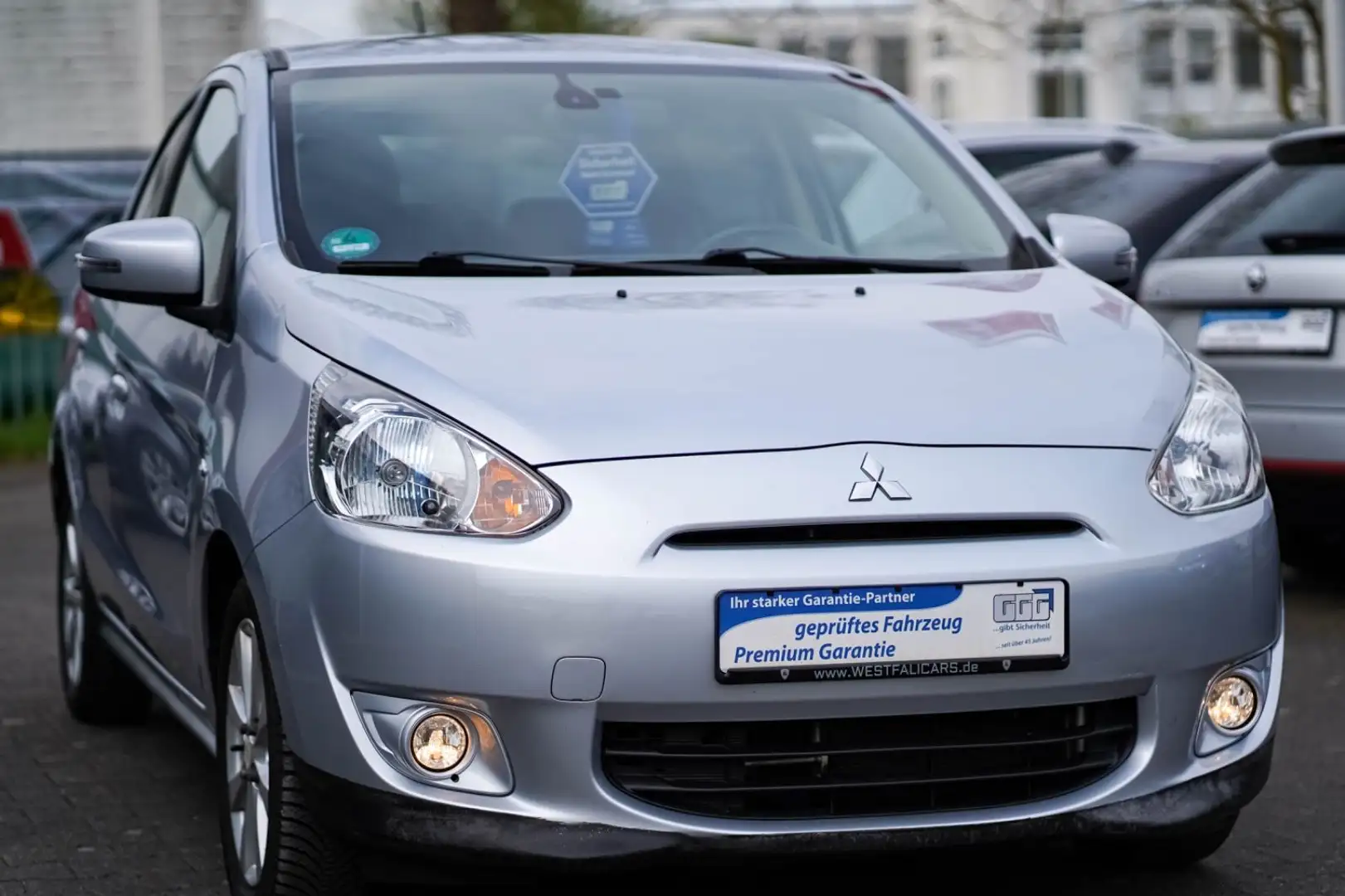 Mitsubishi Space Star Top Automatik KeylessGo Klima SHZ DAB Argent - 1