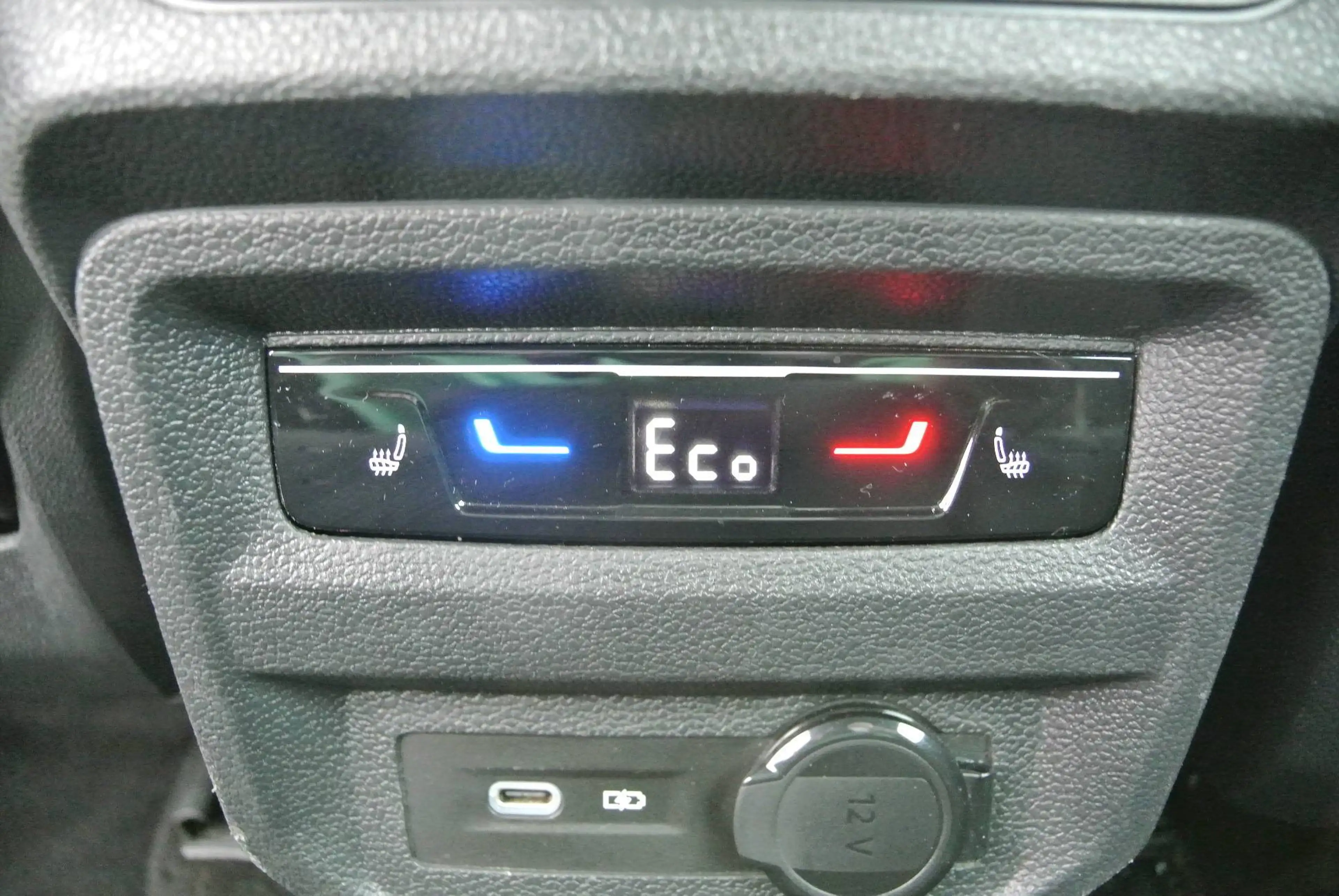 SEAT Tarraco 1.4 e-Hybrid Xperience DSG * AHK * LED * KAMERA — photo 11