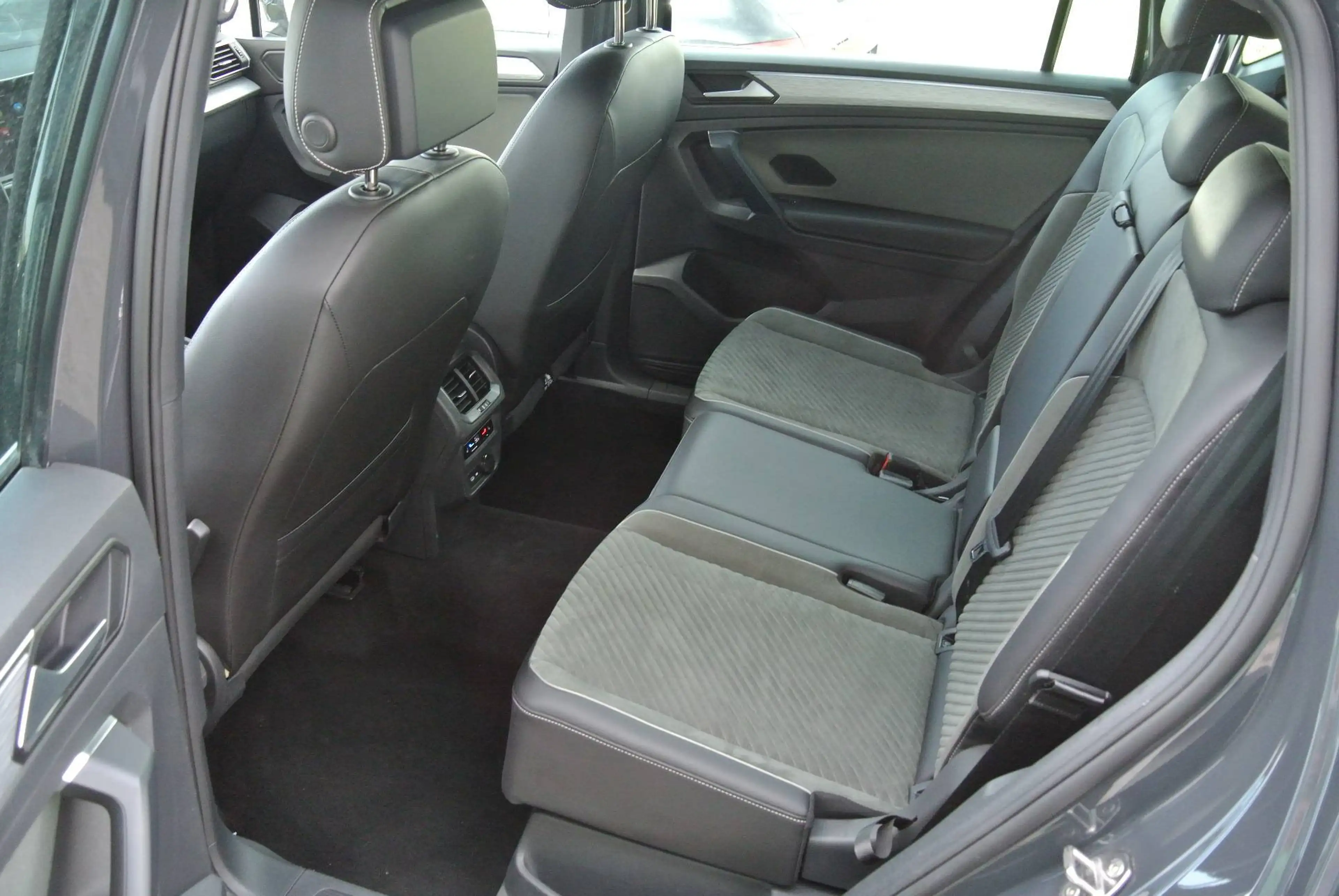 SEAT Tarraco 1.4 e-Hybrid Xperience DSG * AHK * LED * KAMERA — photo 10