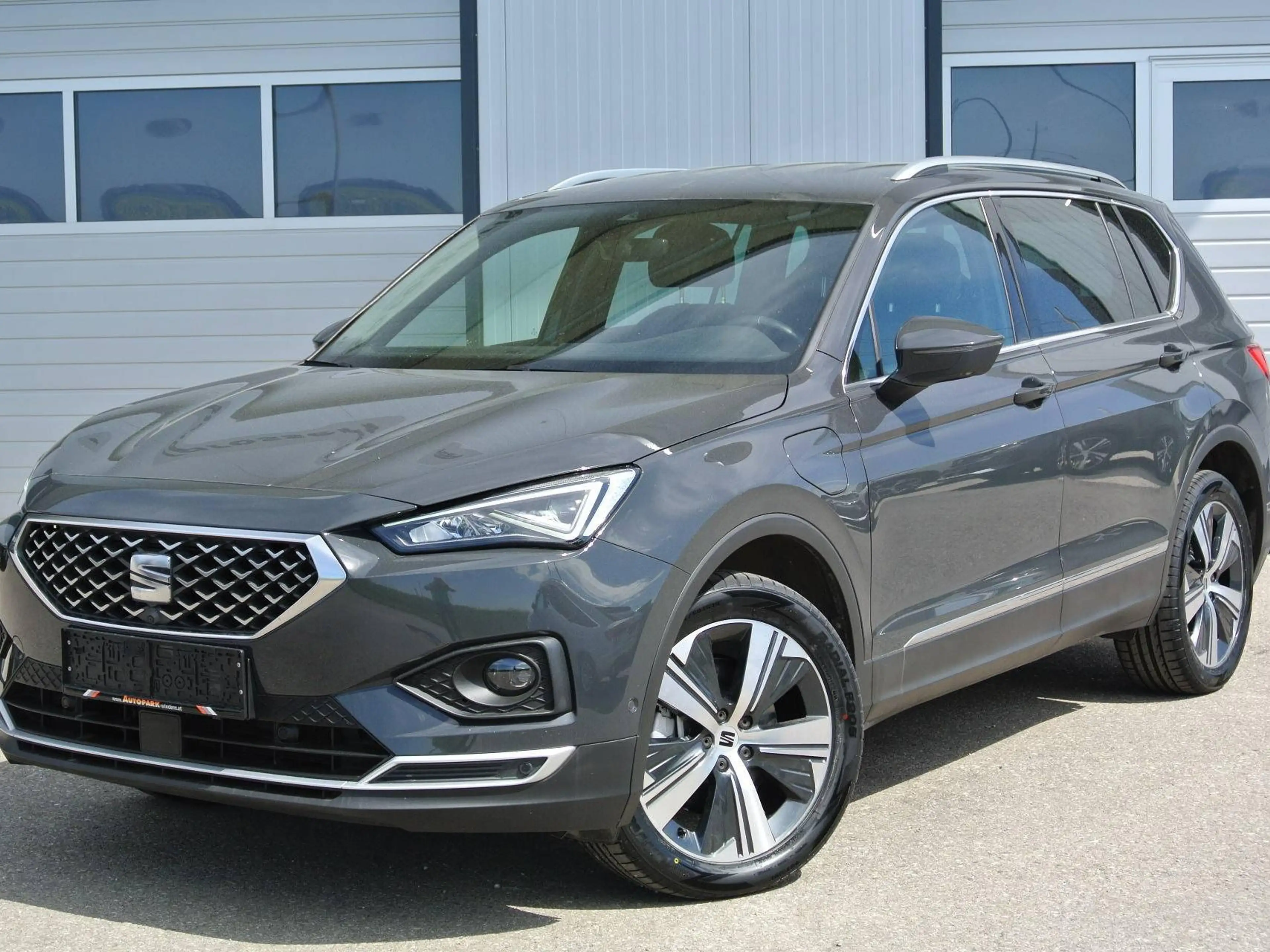 SEAT Tarraco 1.4 e-Hybrid Xperience DSG * AHK * LED * KAMERA