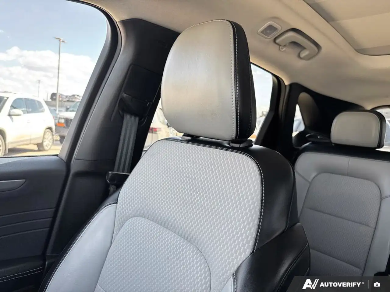 Ford Escape снимка Ford Escape