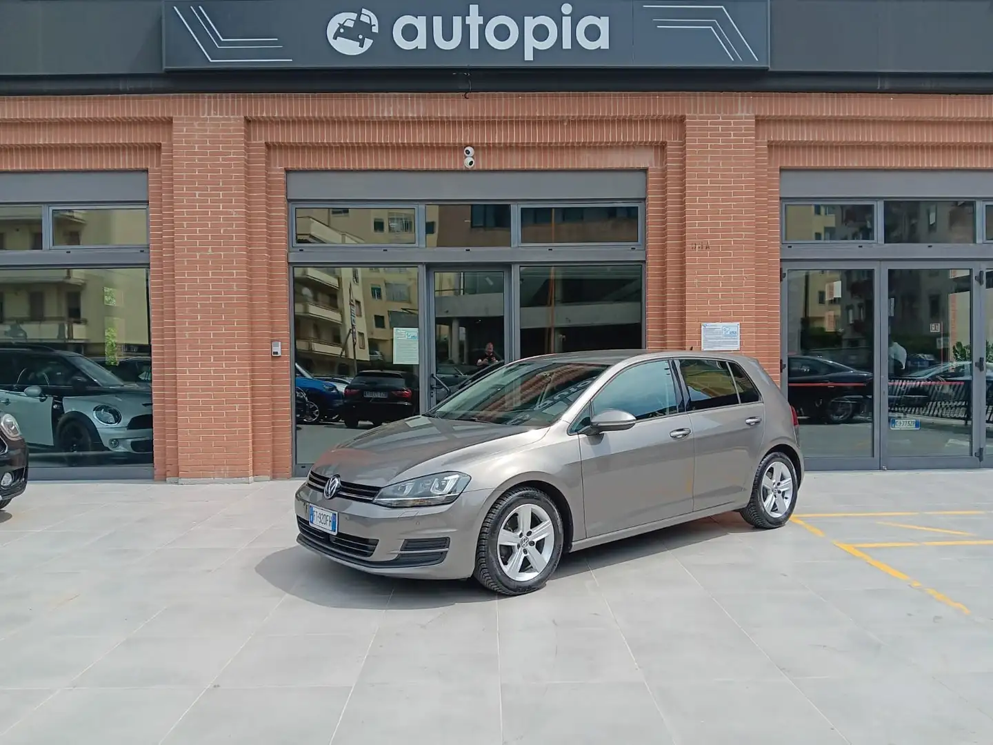 Volkswagen Golf 7.5 5p 1.6 tdi Highline 4motion 110cv Gris - 1