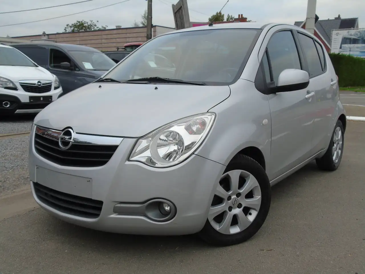 Opel Agila