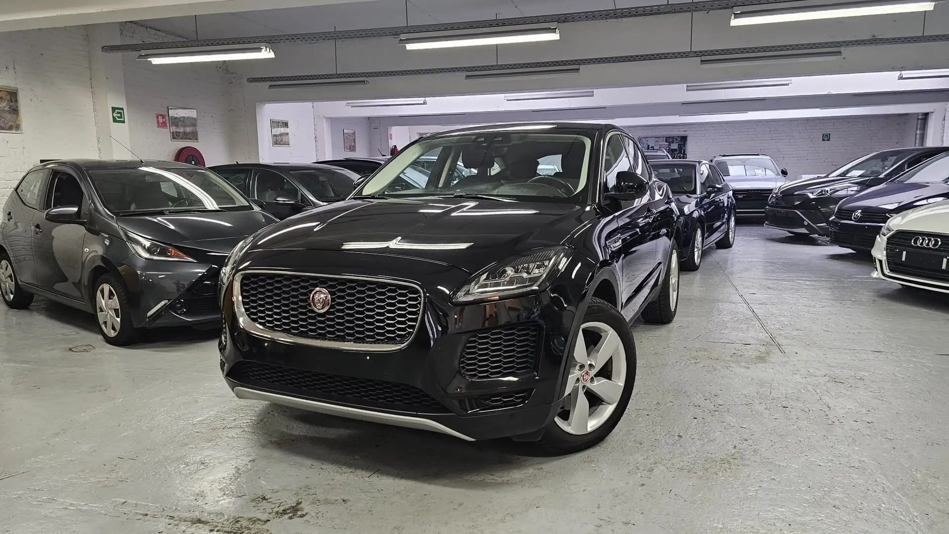 Jaguar E-Pace E-Pace 2.0 essence  (EU6.d) 12 MOIS GARANTIE Noir - 1