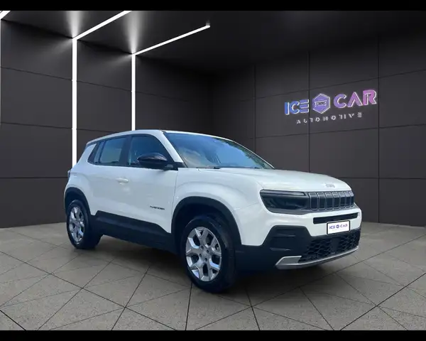 Jeep Avenger view 3