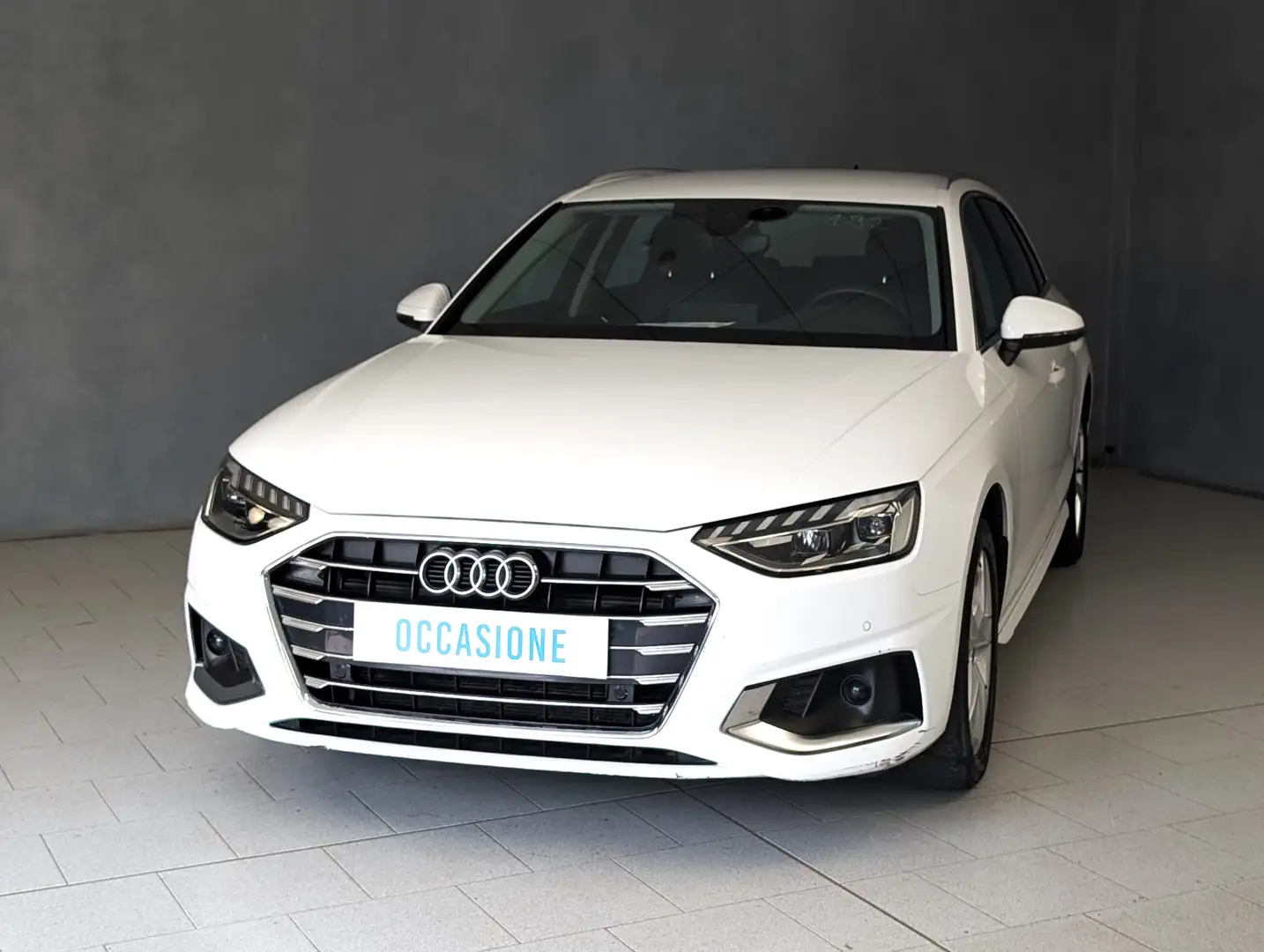 Audi A4 STATION WAGON 30 TDI MHEV 136cv S-tronic Business Advanced Bianco - 2