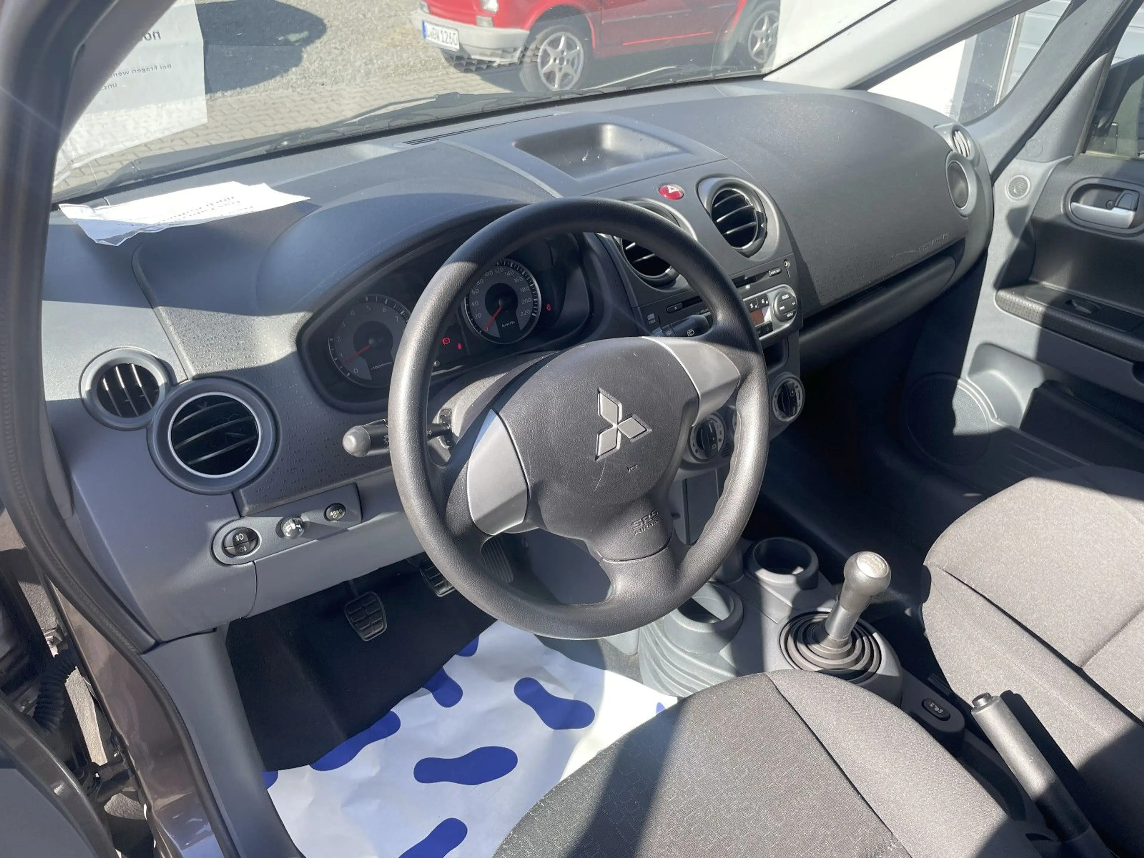 Mitsubishi Colt Lim. 5-trg. ClearTec 35 Jahre / Klima — photo 6