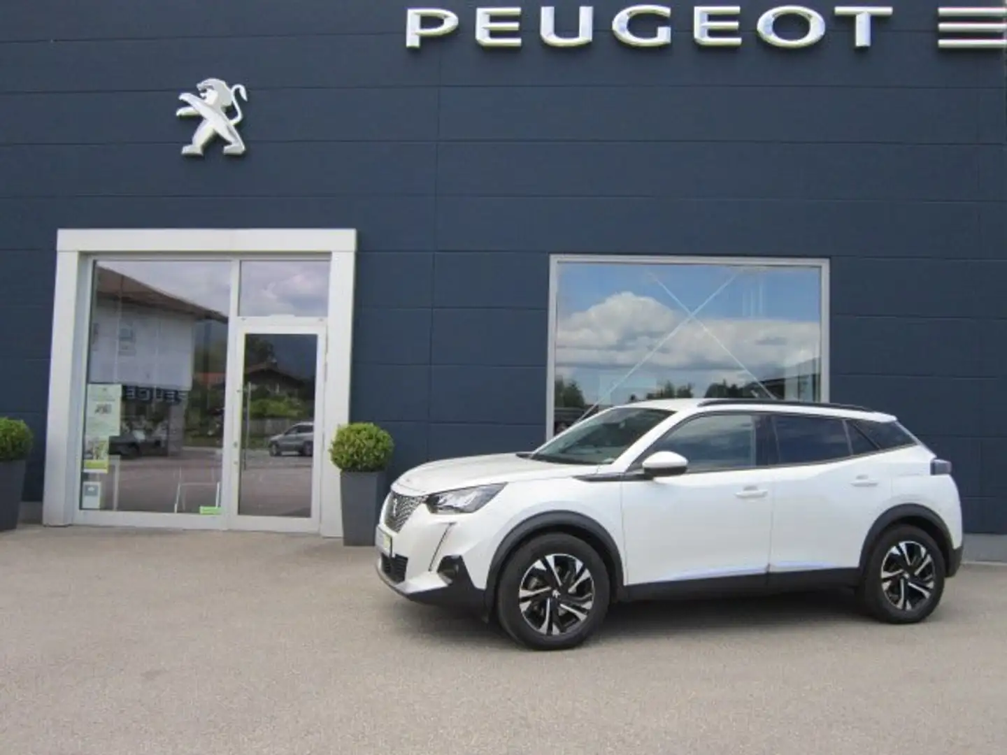 Peugeot e-2008 2008 Allure Elektro Alb - 1