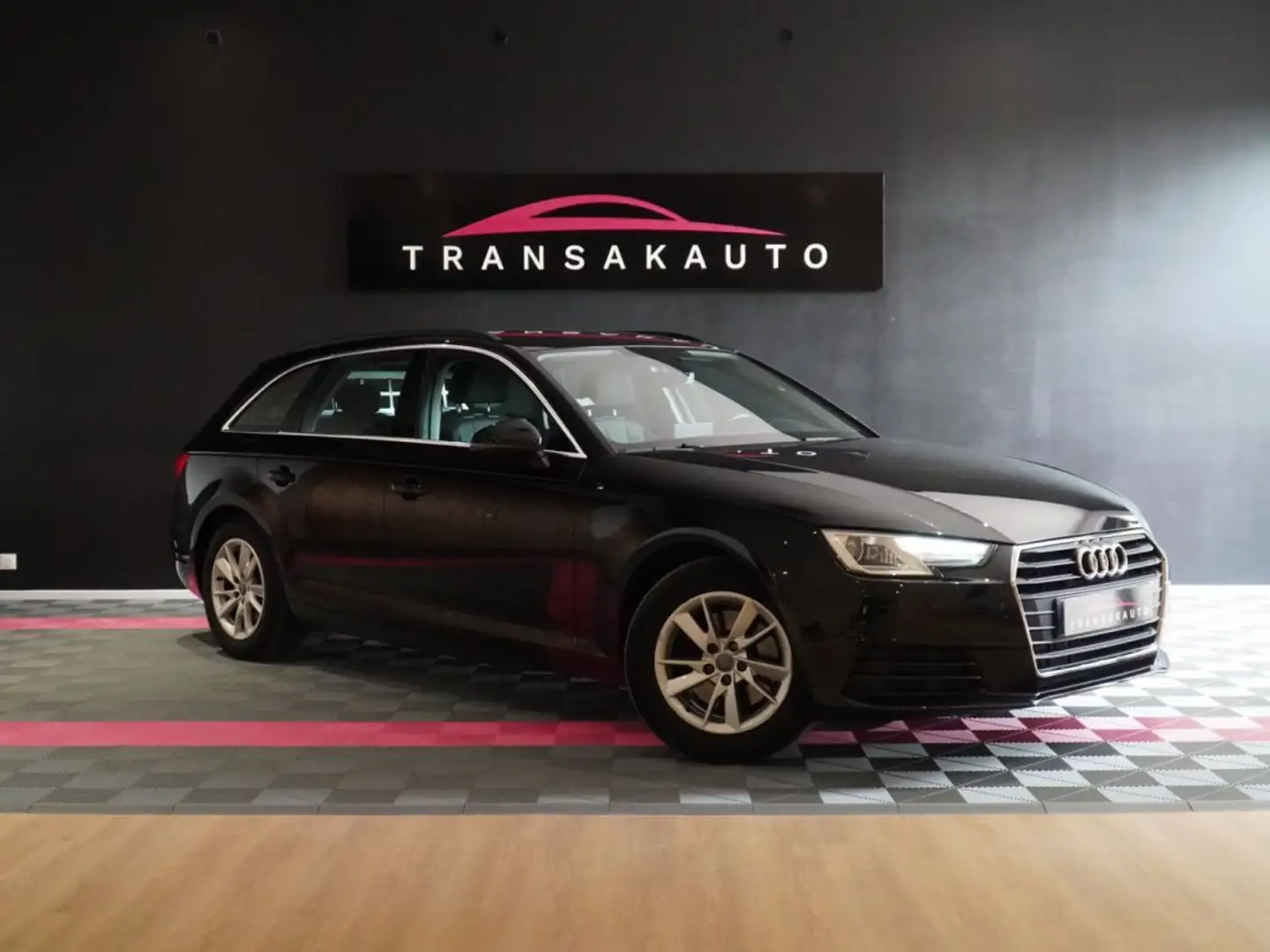 Audi A4 BUSINESS 2.0 TDI 150 S-Tronic 7 Noir - 1