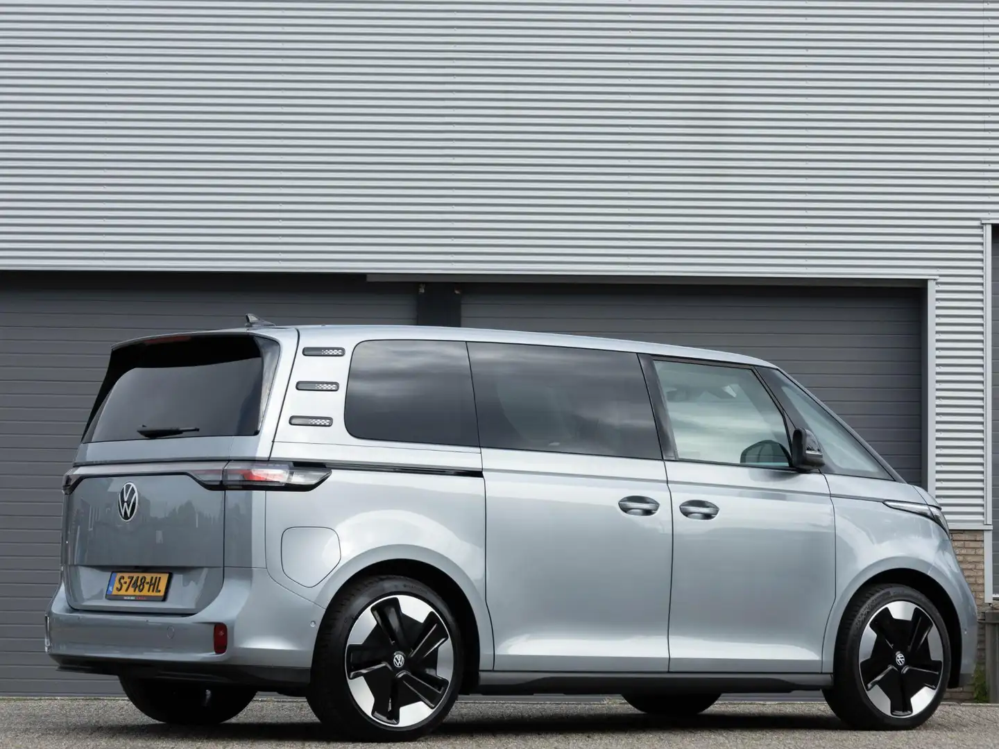Volkswagen ID. Buzz 1st Max 77kWh | IQ-Matrix LED | Trekhaak | Navigat Gris - 2