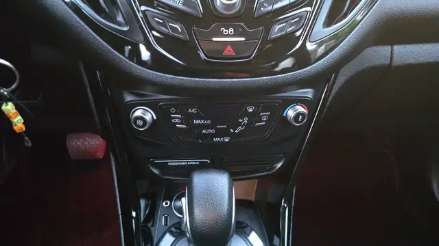 Ford B-Max view 13