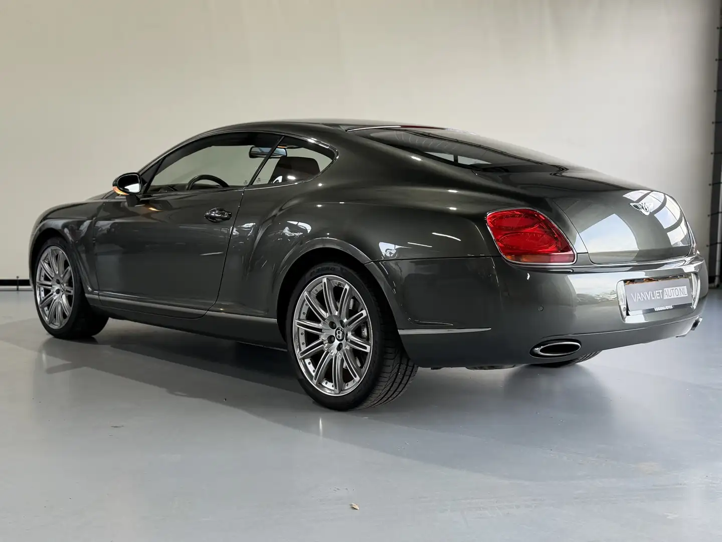 Bentley Continental GT 6.0 W12 Gris - 2