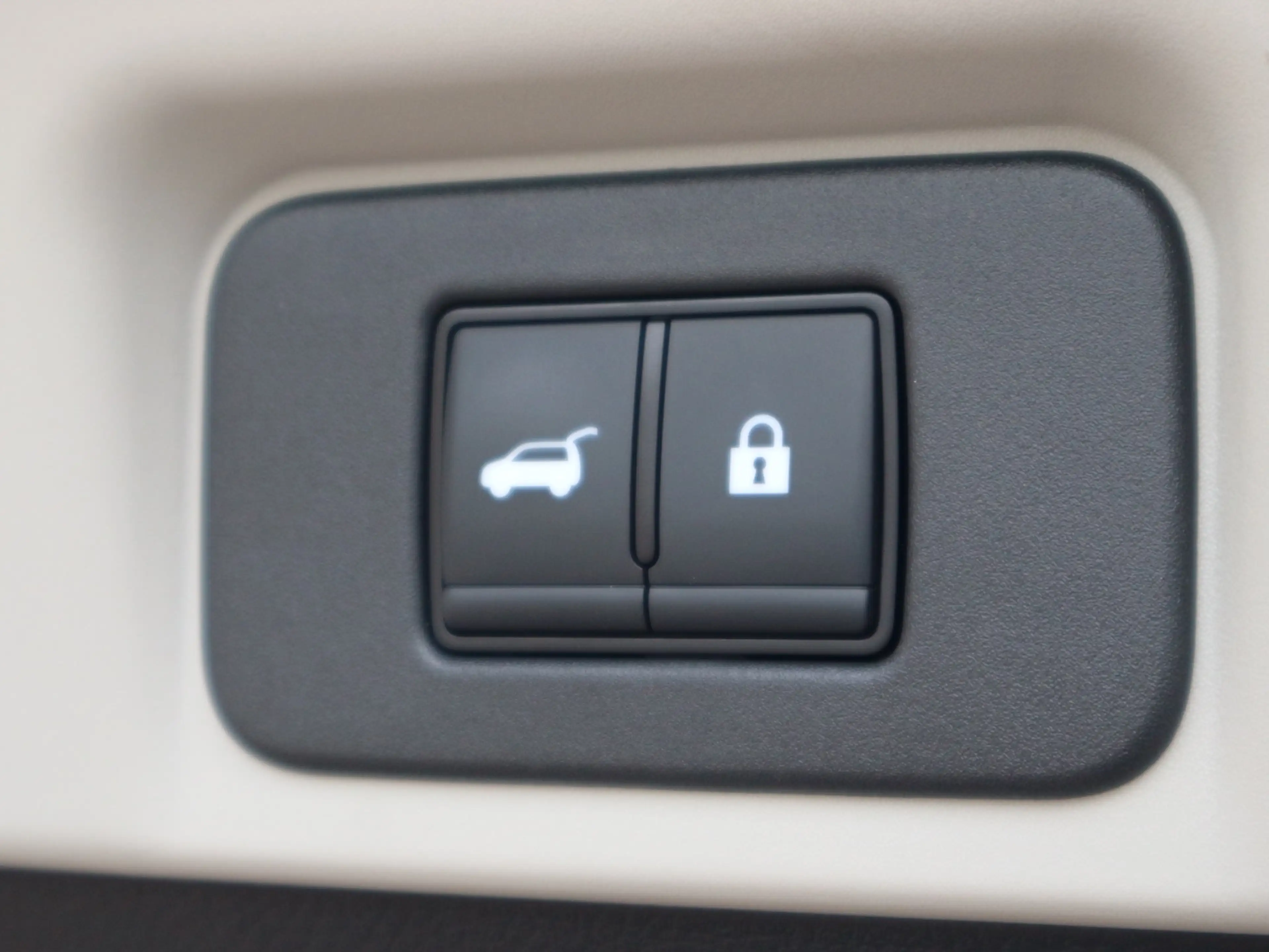 Nissan Ariya (87kWh|22kW-OBC) Evolve Pack e-4orce ACC — photo 28