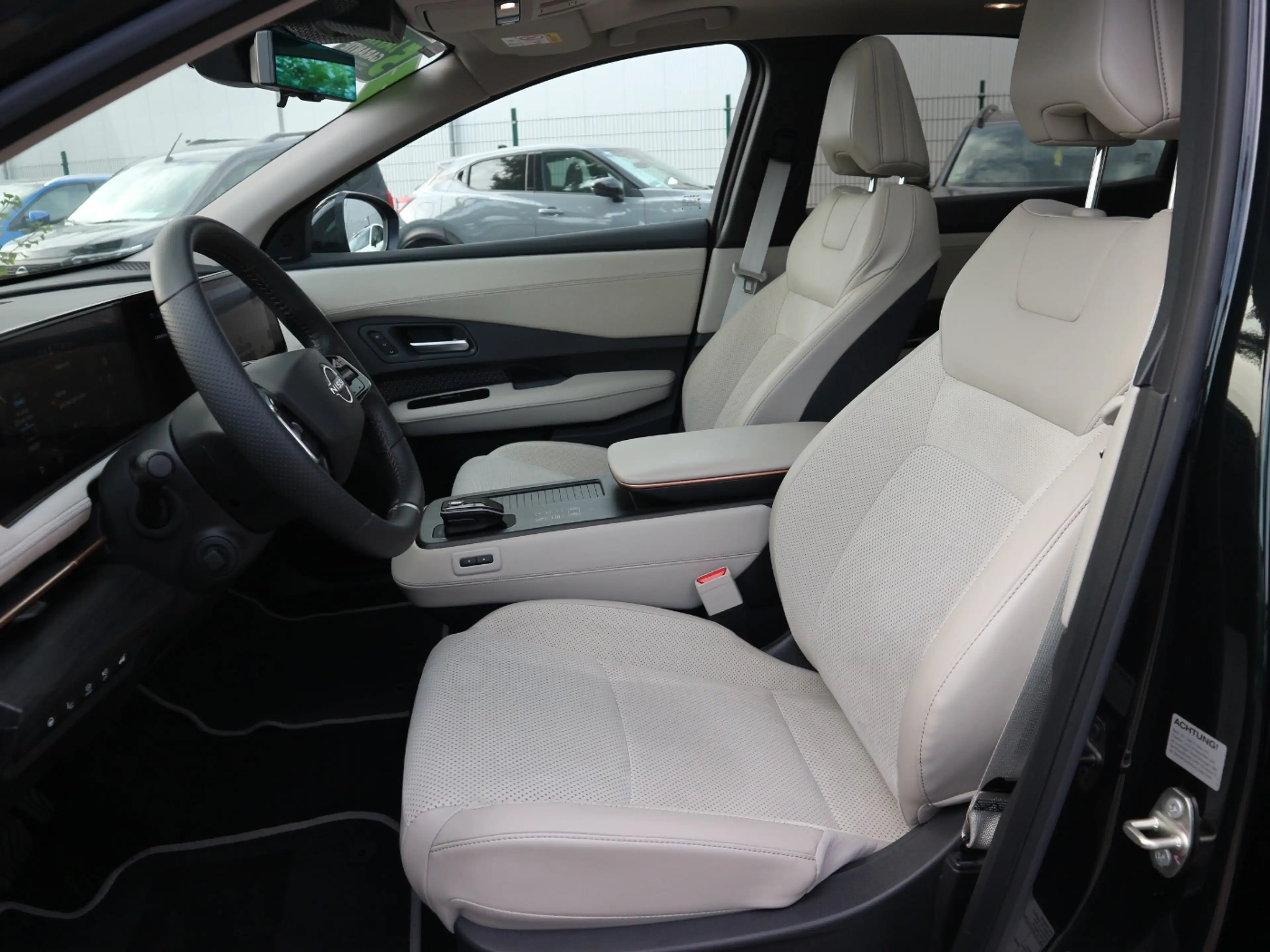Nissan Ariya (87kWh|22kW-OBC) Evolve Pack e-4orce ACC — photo 17