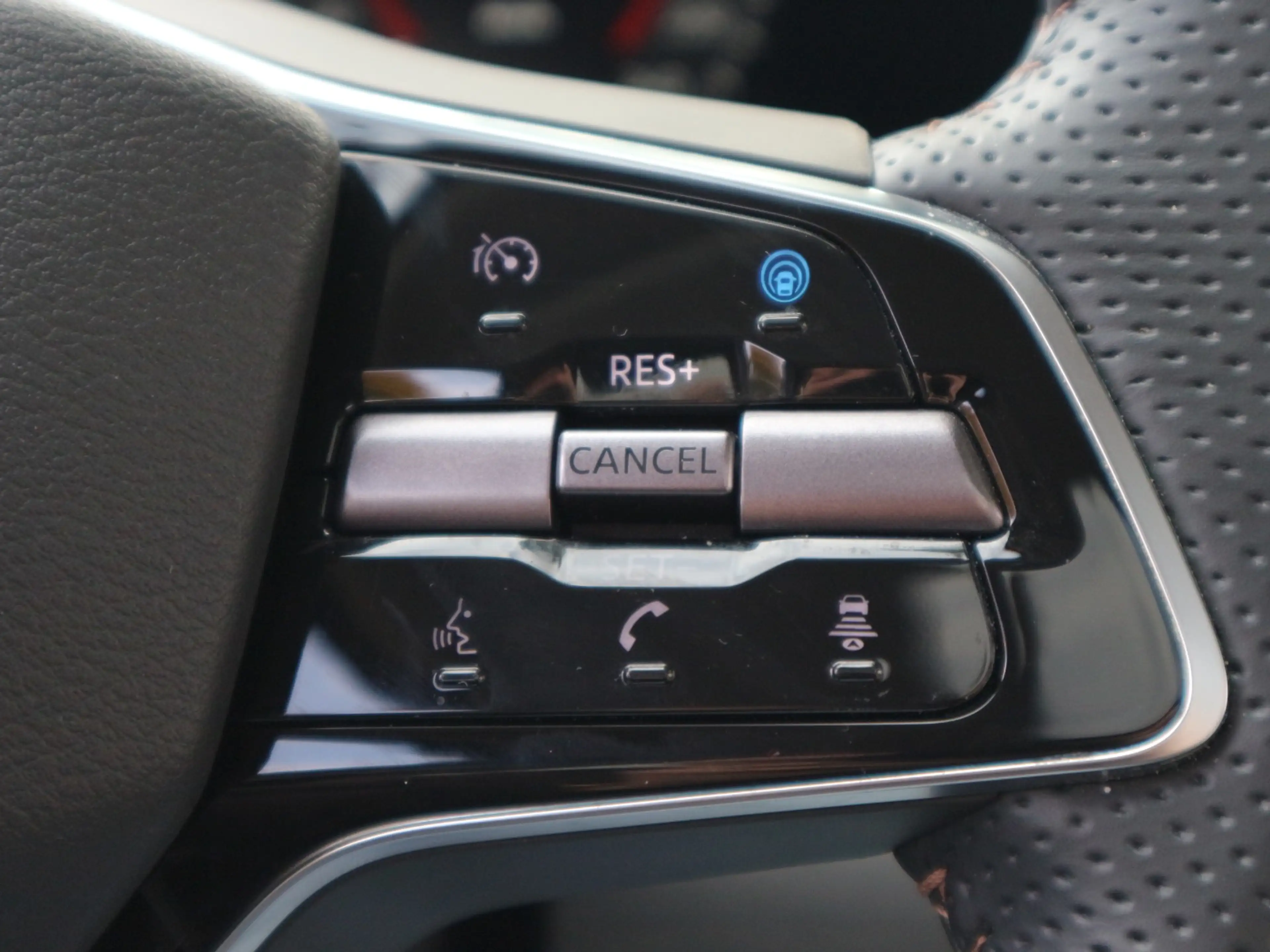 Nissan Ariya (87kWh|22kW-OBC) Evolve Pack e-4orce ACC — photo 21