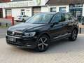 Volkswagen Tiguan .2,0 TDI, AHK, Zahnriemen neu, TÜV neu Noir - thumbnail 1