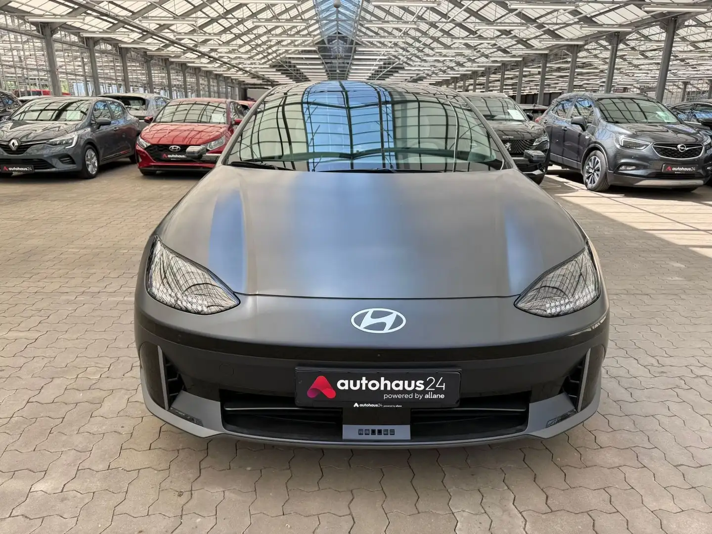 Hyundai IONIQ 6 Uniq 77,4kWh|DSM|BOSE|HeadUp Gris - 2