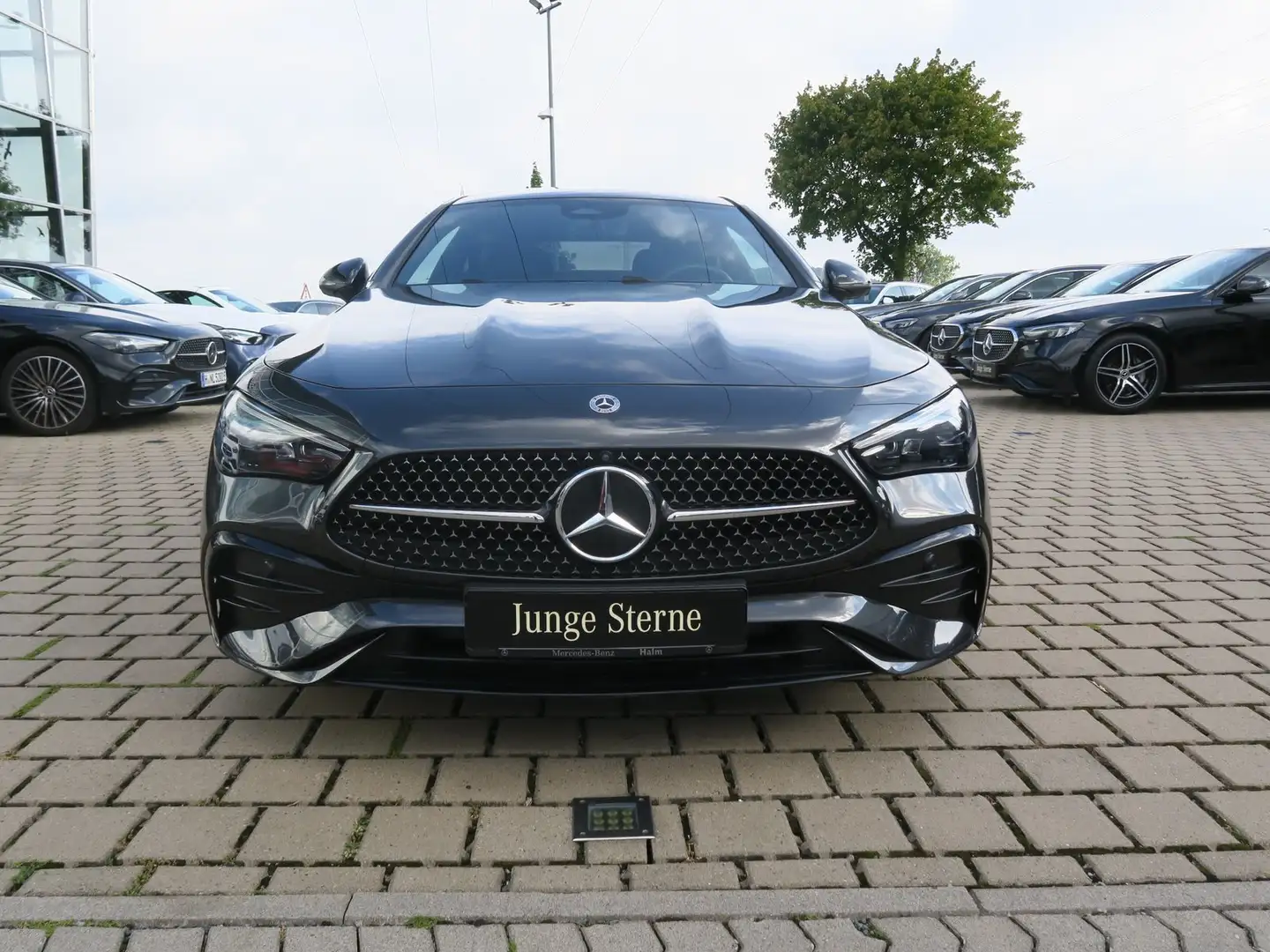 Mercedes-Benz CLE 200 AMG Line Premium Plus Grau - 2