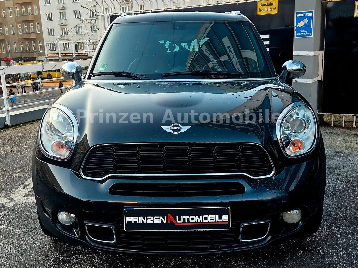 MINI Cooper SD Countryman COOPER_SD Countryman All4*AUT*ATM MOTOR BEI BMW Schwarz - 2