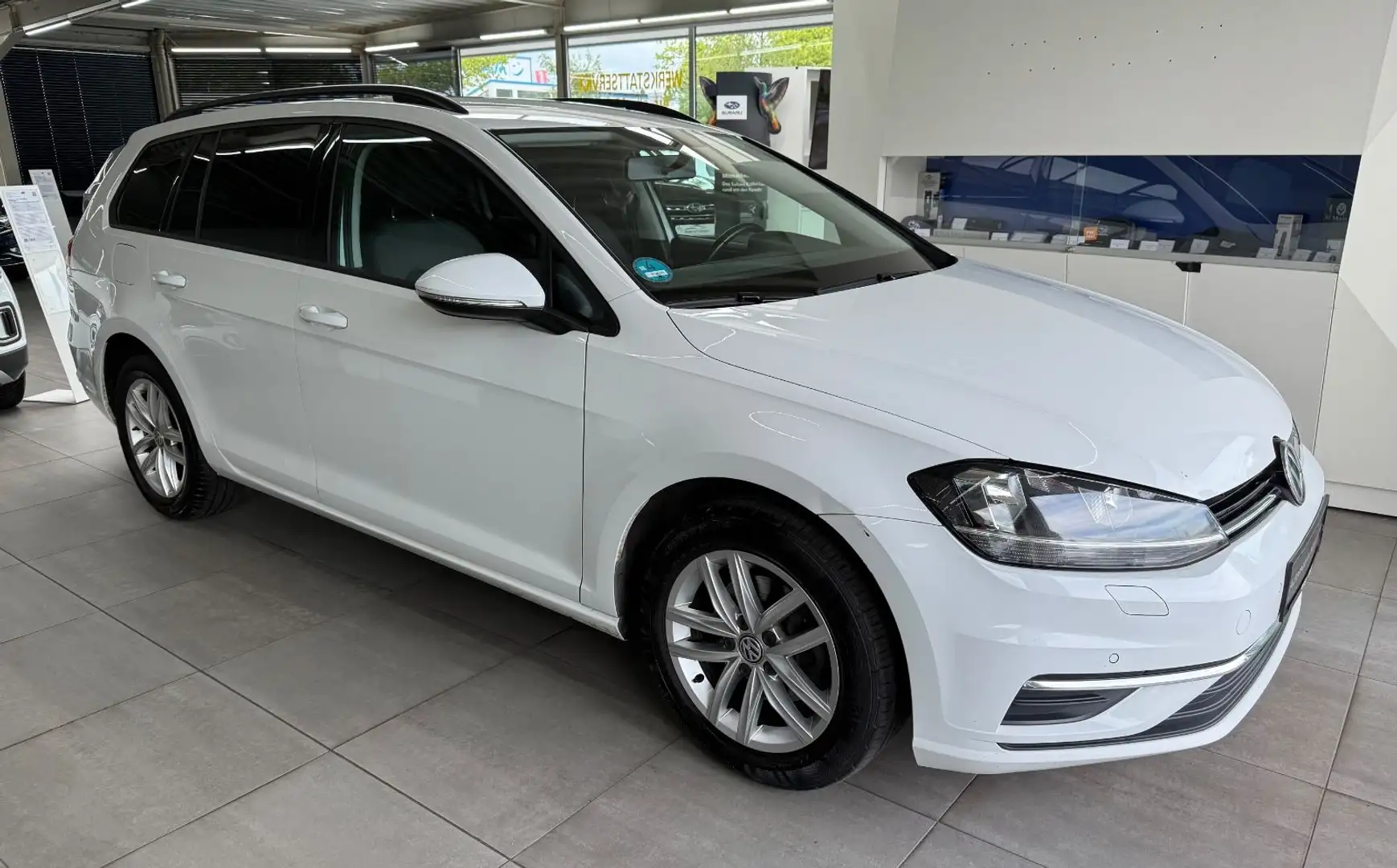 Volkswagen Golf VII*Variant*Comf*Navi*Sitzh*Massage*ACC* Weiß - 1