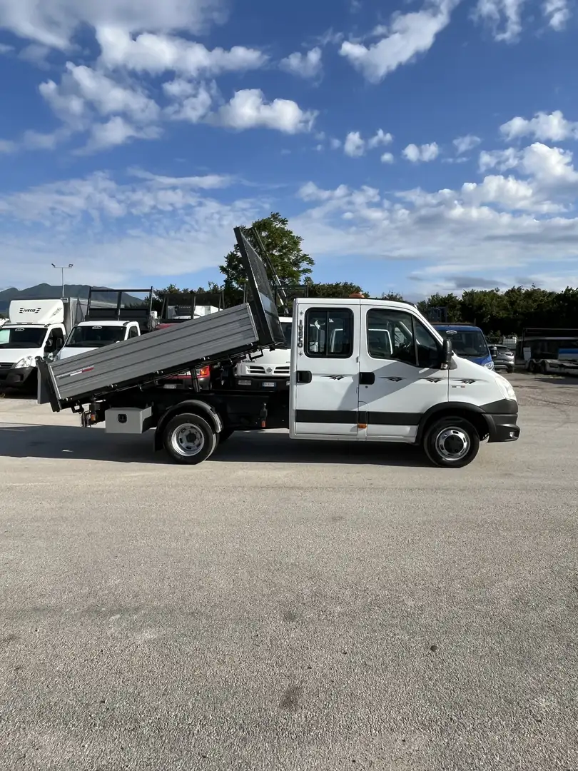 Iveco Daily DOPPIA CAB. RIBALTABILE TRILATERALE - 1