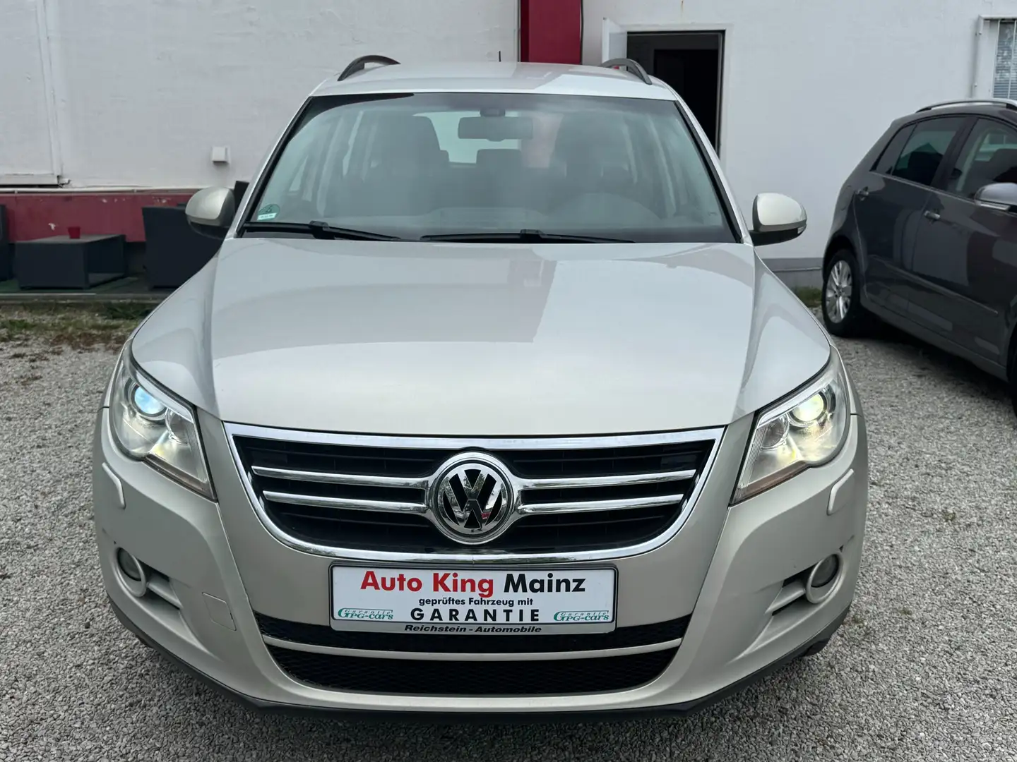 Volkswagen Tiguan Trend *BI-XENON-SITZHEIZUNG*EINPARKHILFE*BORDCOMPU Grau - 2