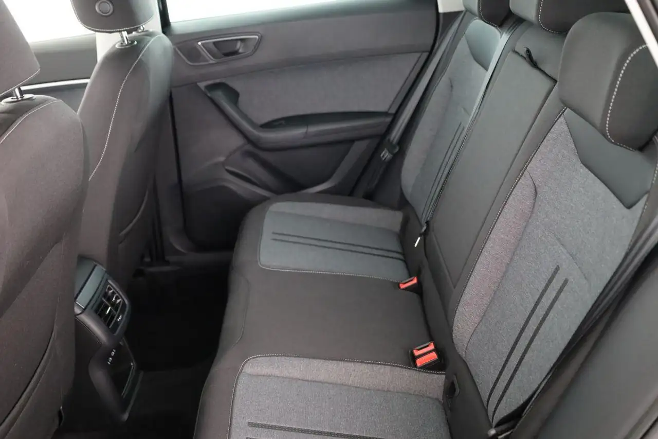 SEAT Ateca 1.5 TSI DSG Style, AHK, Navi, Kamera, el. Klappe 13