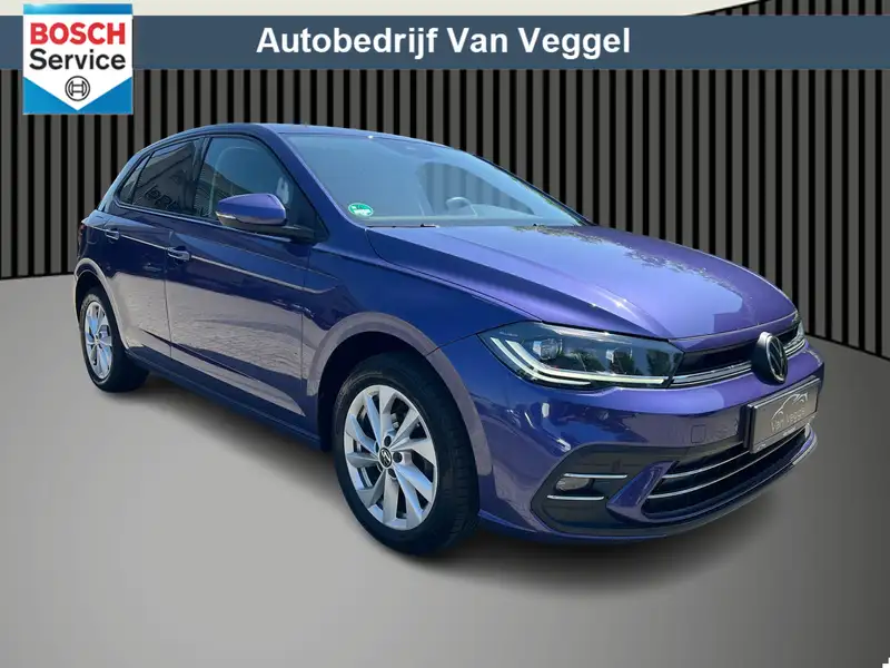 VOLKSWAGEN Polo