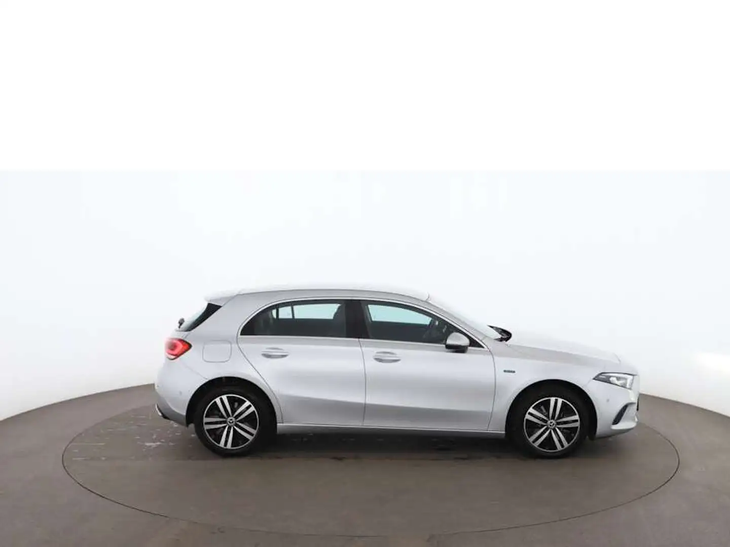 Mercedes-Benz A 250 e Progressive Aut LED NAVI R-KAMERA LEDER Silber - 2