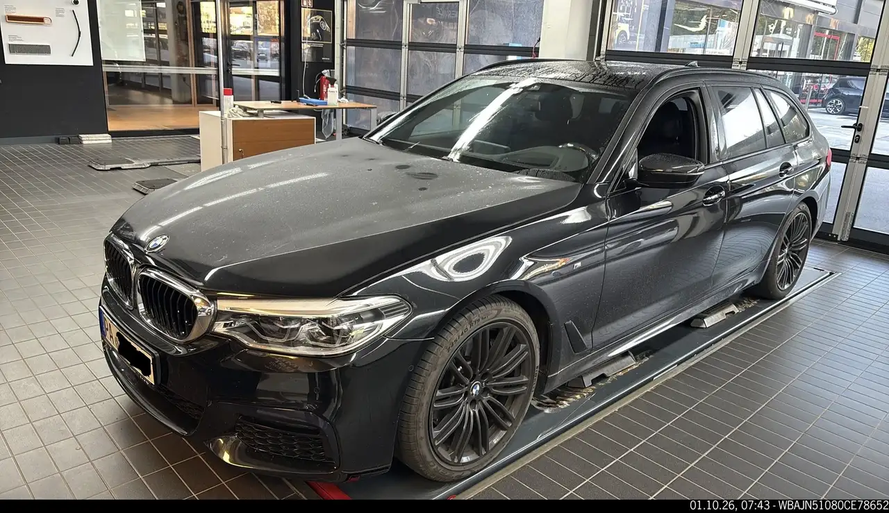 BMW 530