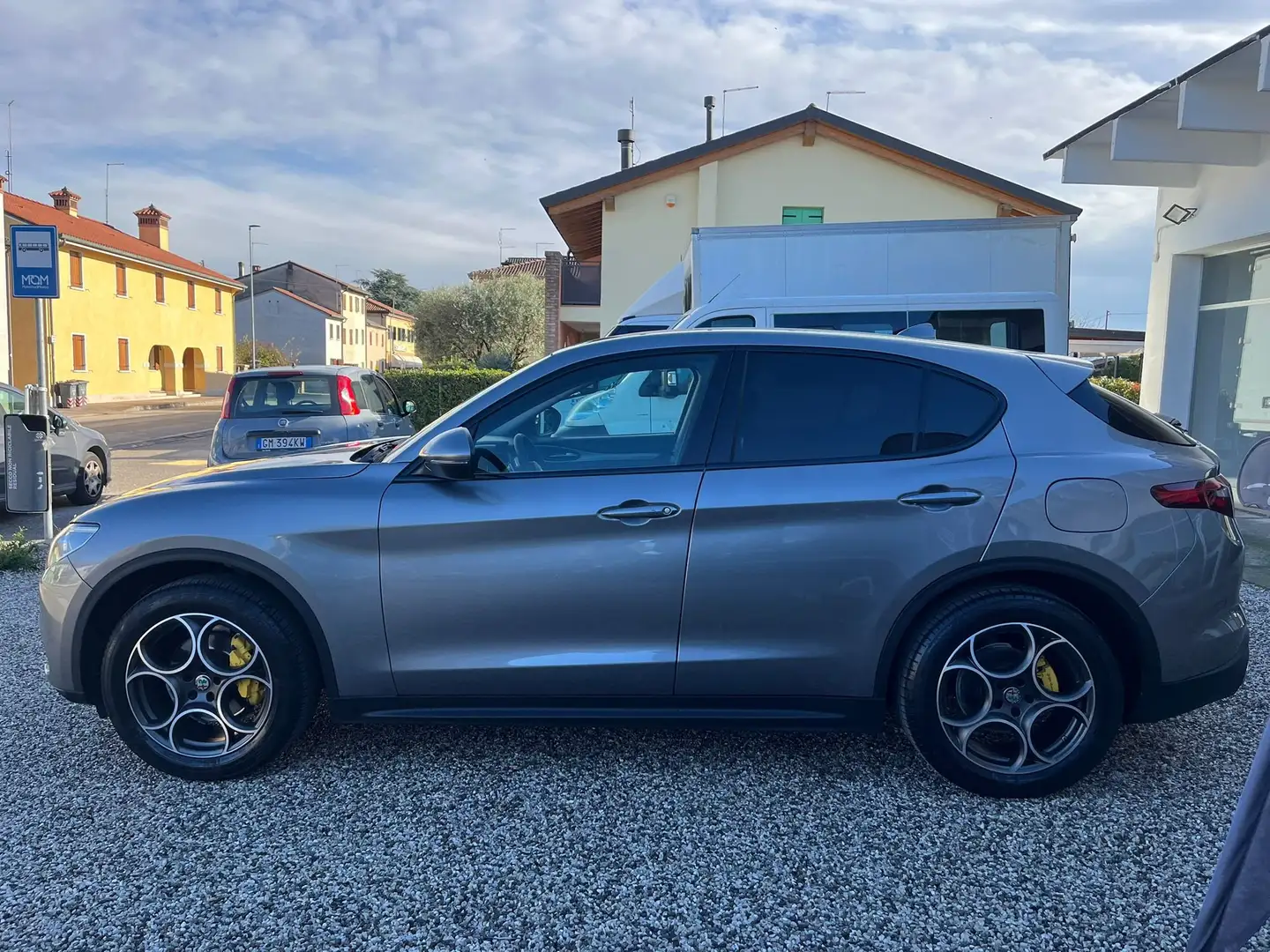 Alfa Romeo Stelvio Stelvio 2.2 t Executive Q4 210cv Iva Detraibile IT Grigio - 1