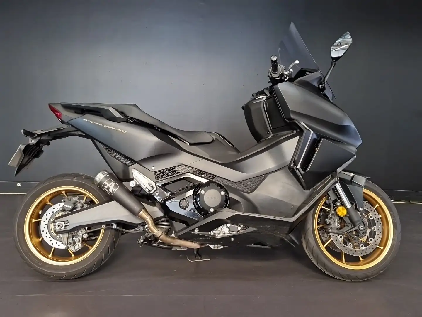 Honda Forza 750 - 1