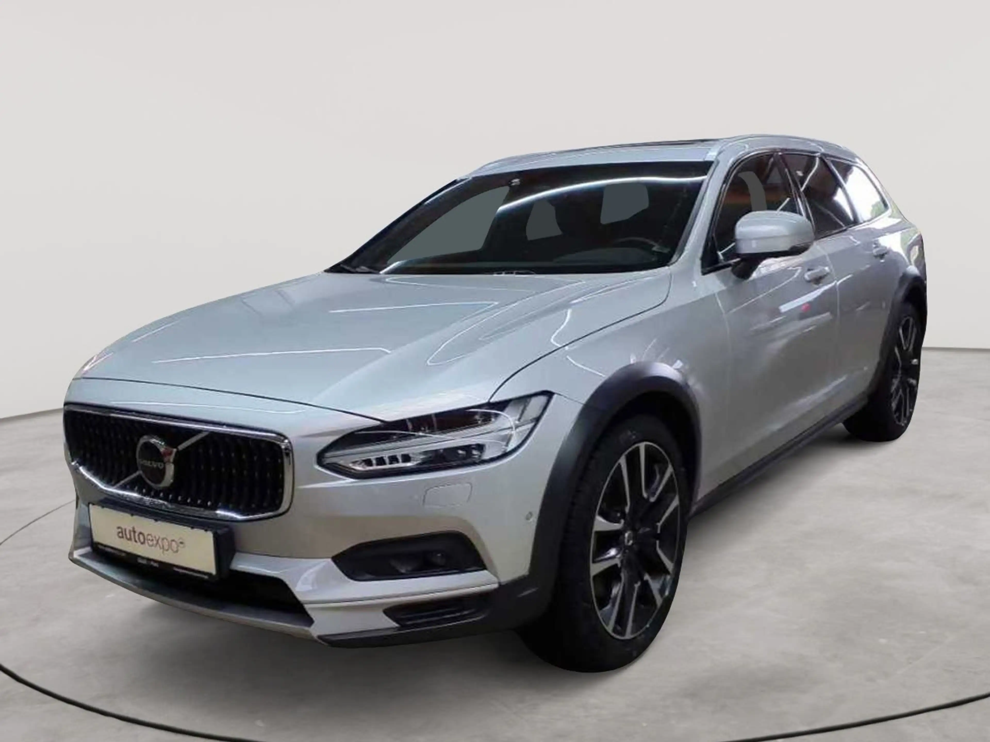 Volvo V90 V90 Cross Country B4 D AWD Pro AHK PANO LEDER — photo 2