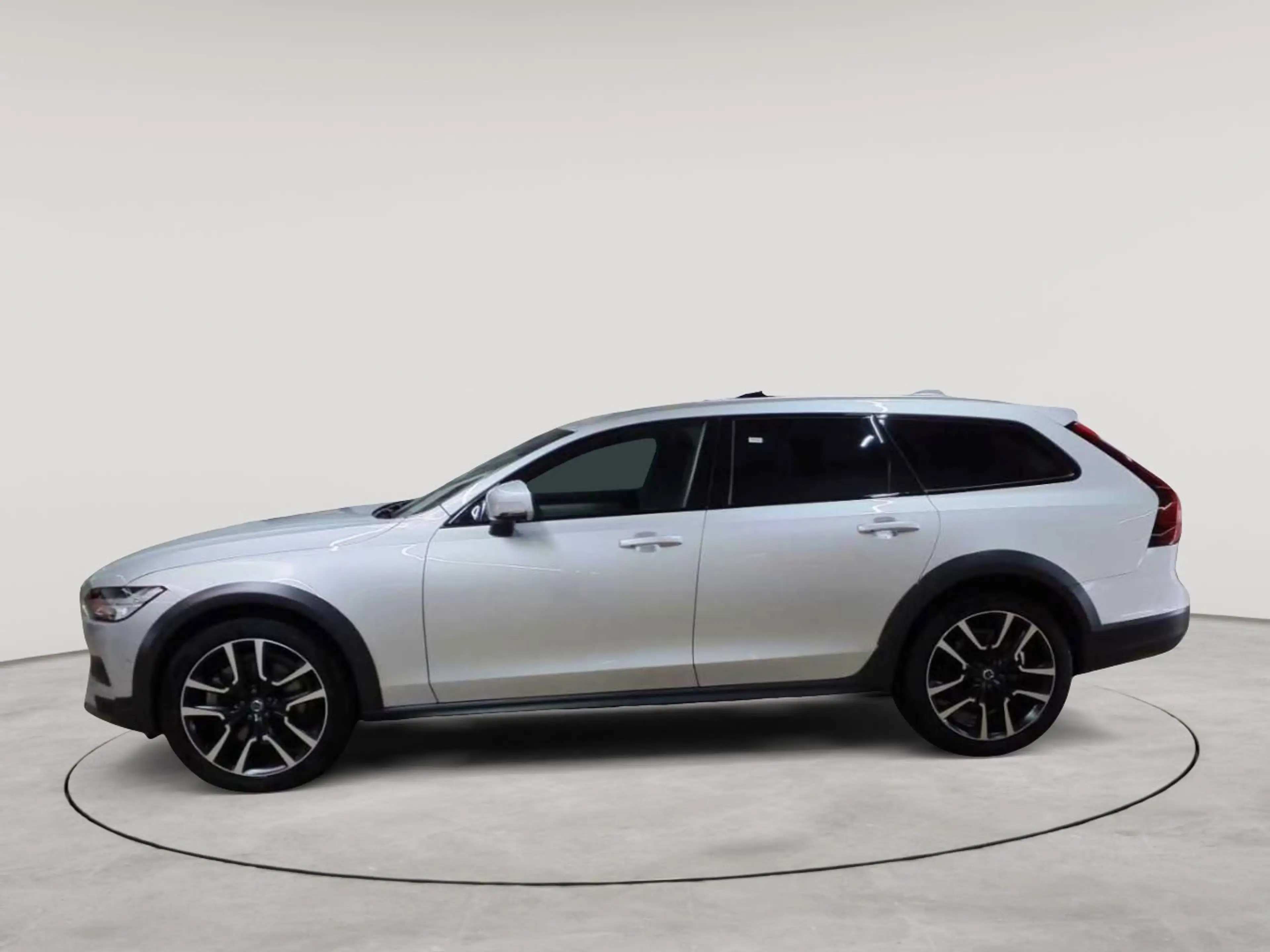 Volvo V90 V90 Cross Country B4 D AWD Pro AHK PANO LEDER — photo 6