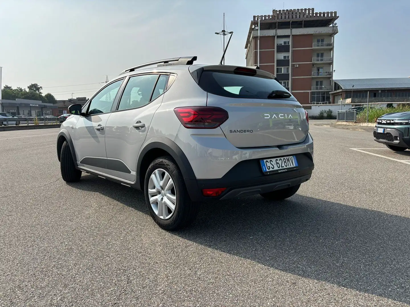 Dacia Sandero Stepway 1.0 tce Expression Eco-g 100cv Grijs - 2