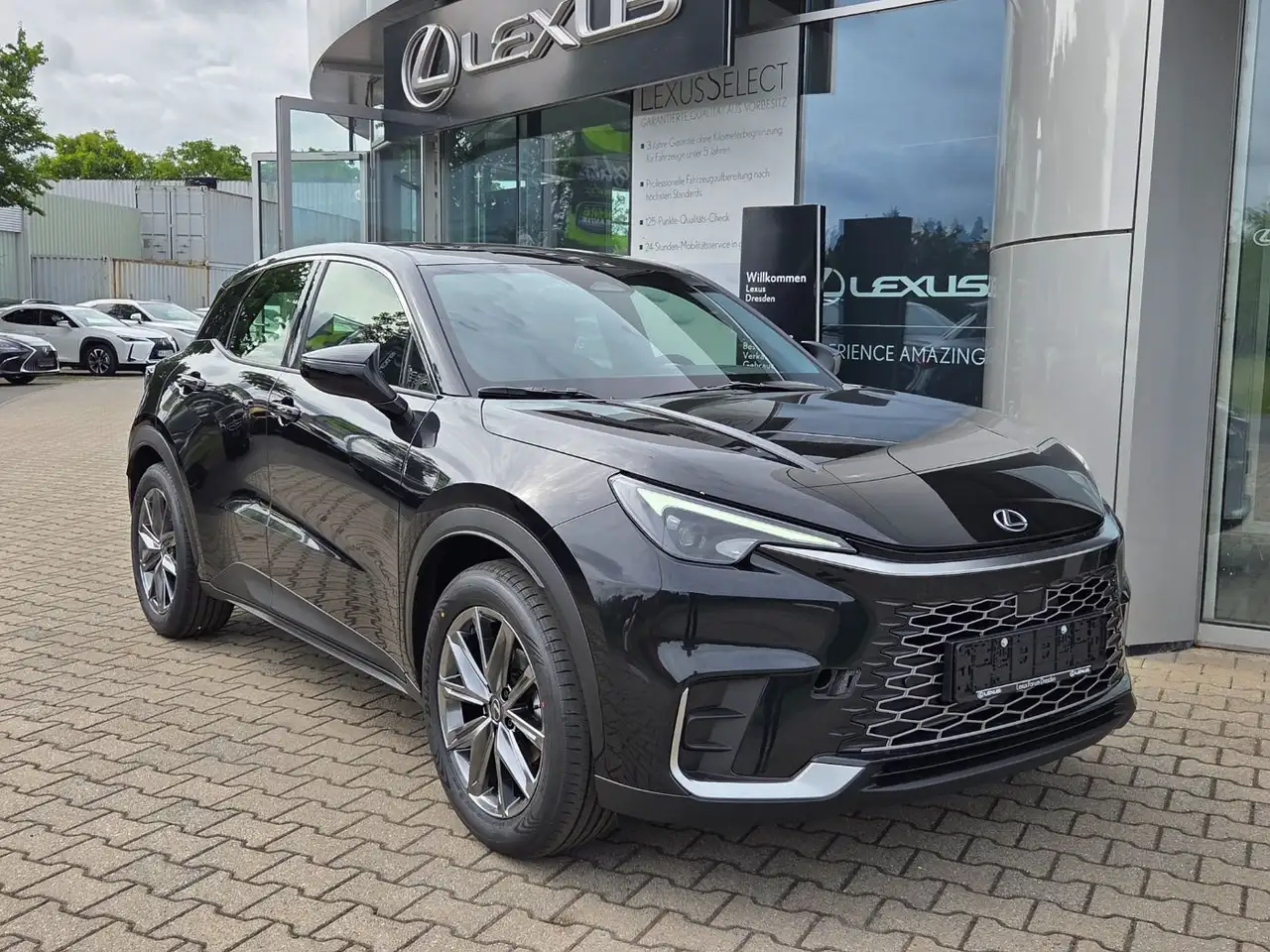 Lexus LBX 1,5 VVT-iE Elegant Black Edition 4X2 2