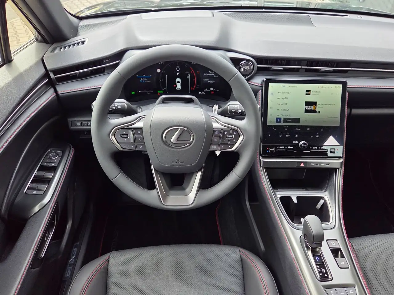 Lexus LBX 1,5 VVT-iE Elegant Black Edition 4X2 7