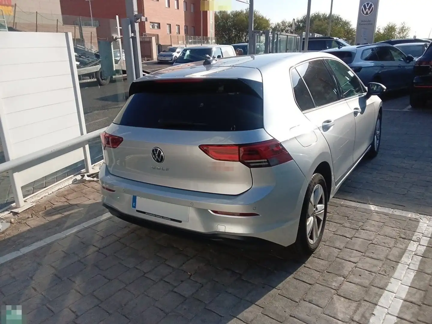 Volkswagen Golf 1.5 TSI Life 96kW - 2