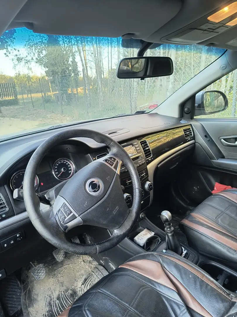 SsangYong Korando 2.0 2WD Crystal - 2