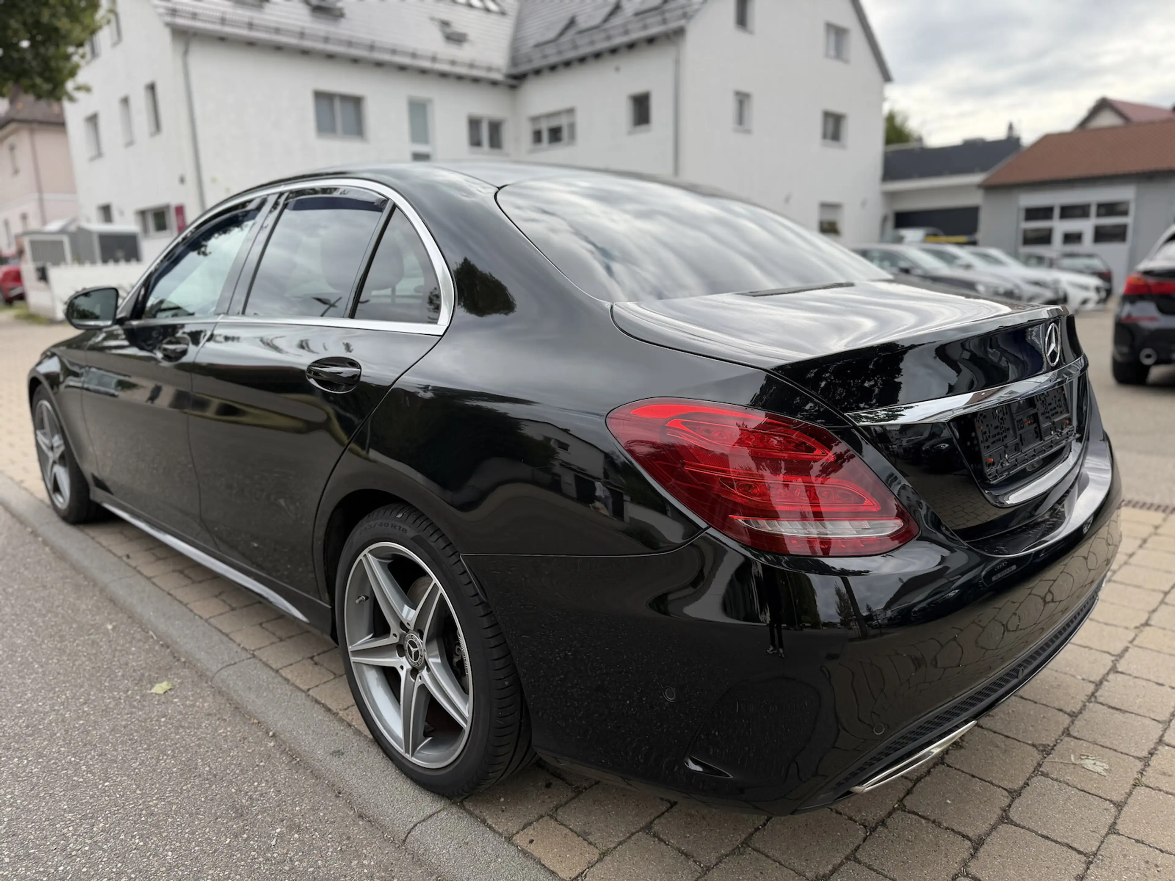 Mercedes-Benz C 250 AMG Line Limousine 360° Navi ACC — photo 10