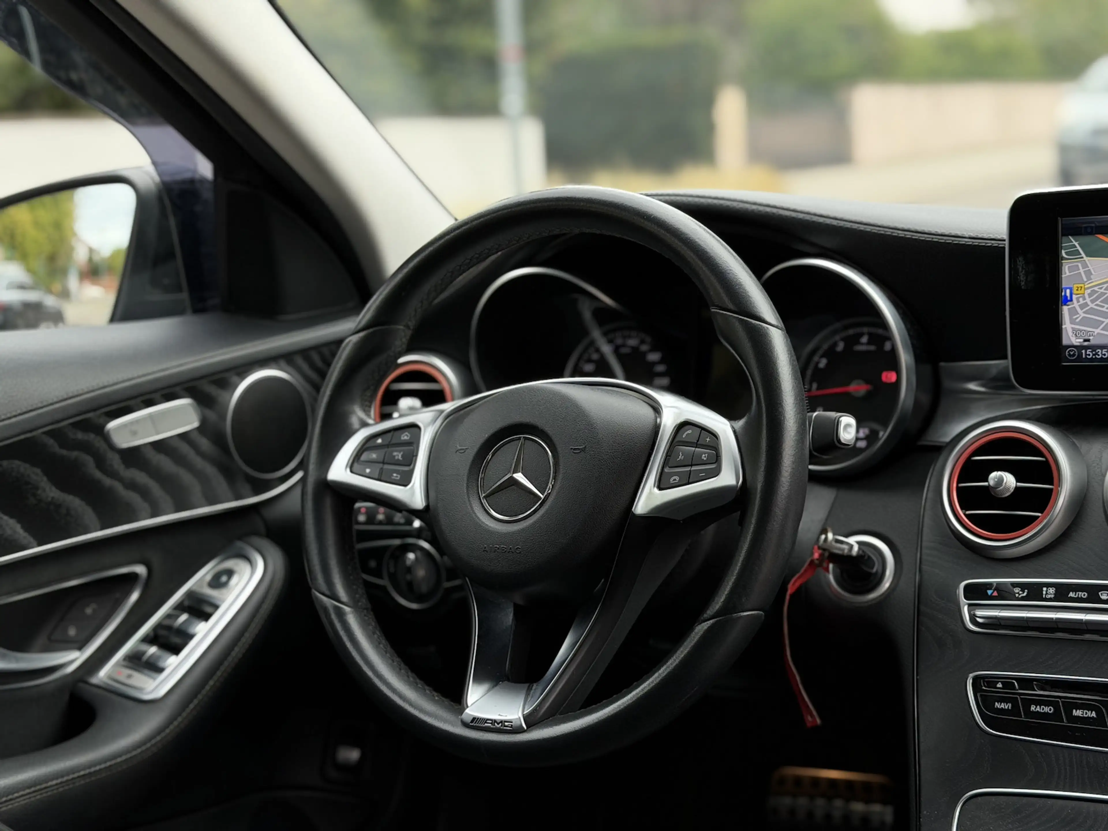 Mercedes-Benz C 250 AMG Line Limousine 360° Navi ACC — photo 11