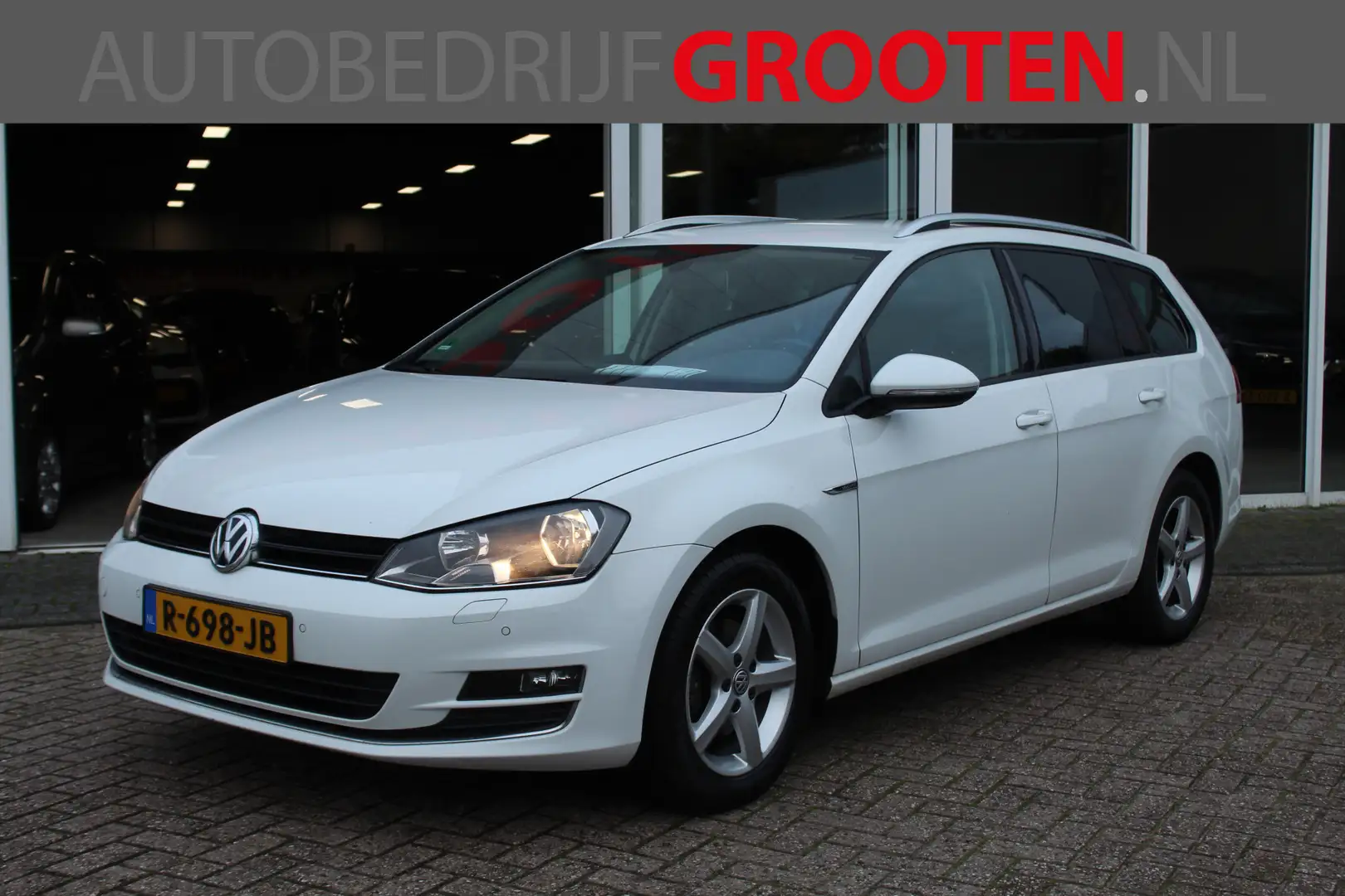 Volkswagen Golf Variant 1.2 TSI Highline//Navi//Stoelverwarming!! Wit - 1