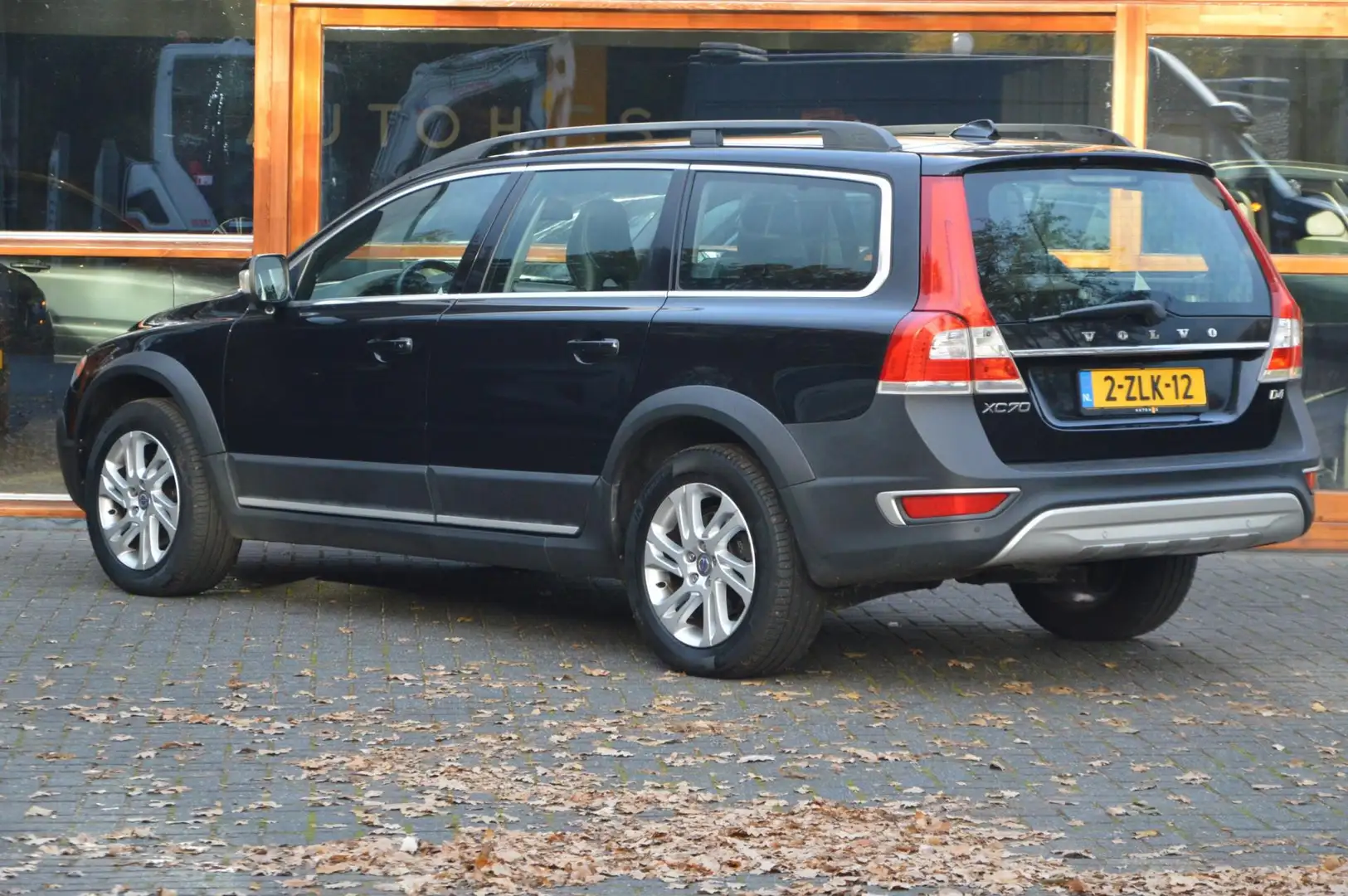 Volvo XC70 D4 Summum | 5 Cilinder | Adaptive Cruise | BLIS | Negru - 2