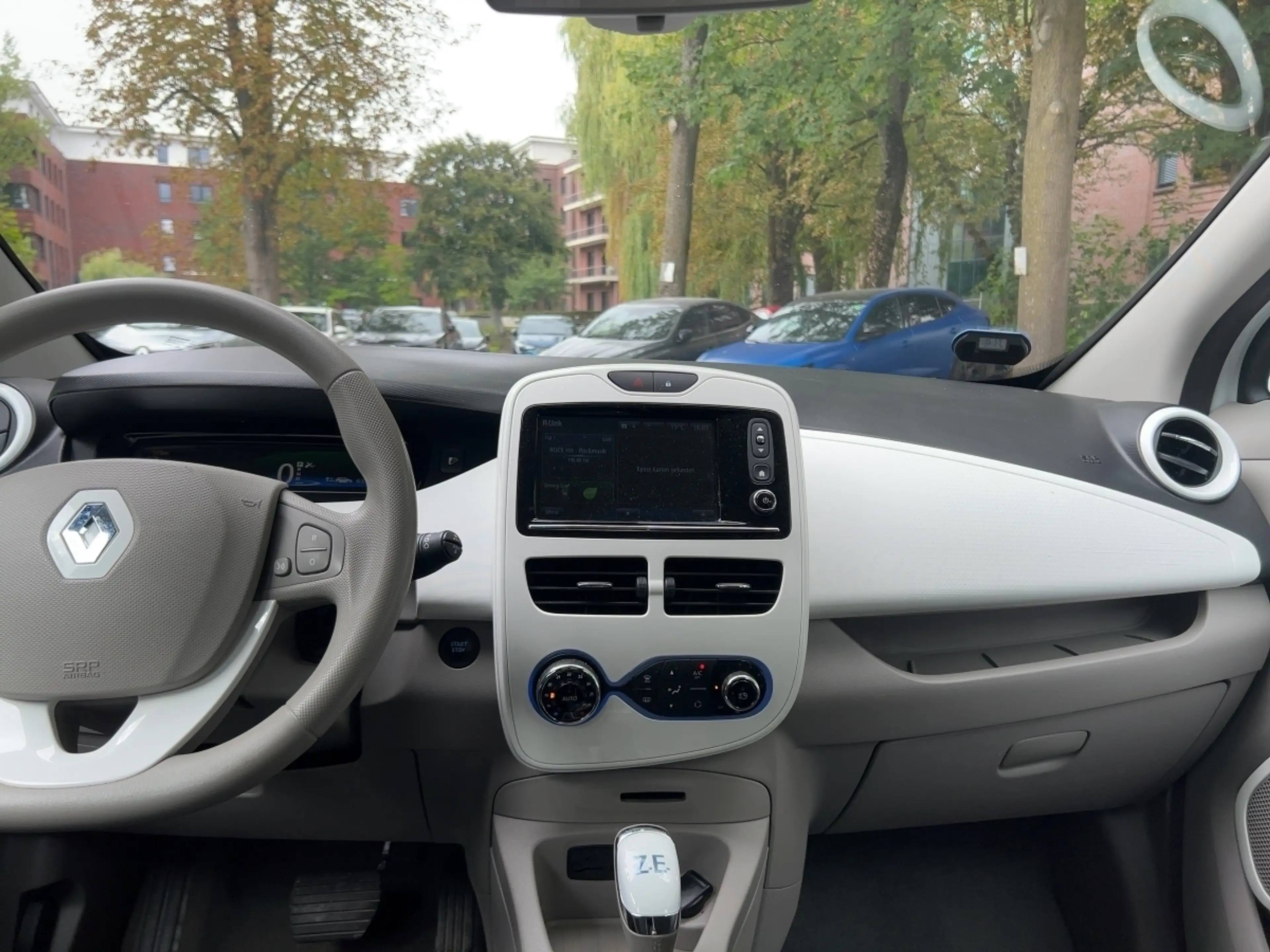Renault ZOE Life KLIMA — photo 12