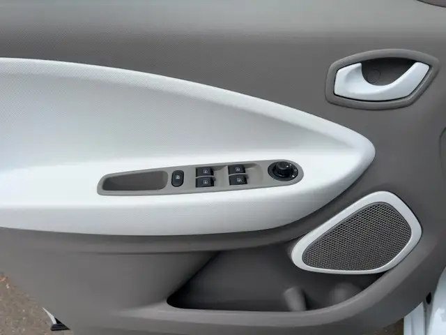 Renault Zoe view 17