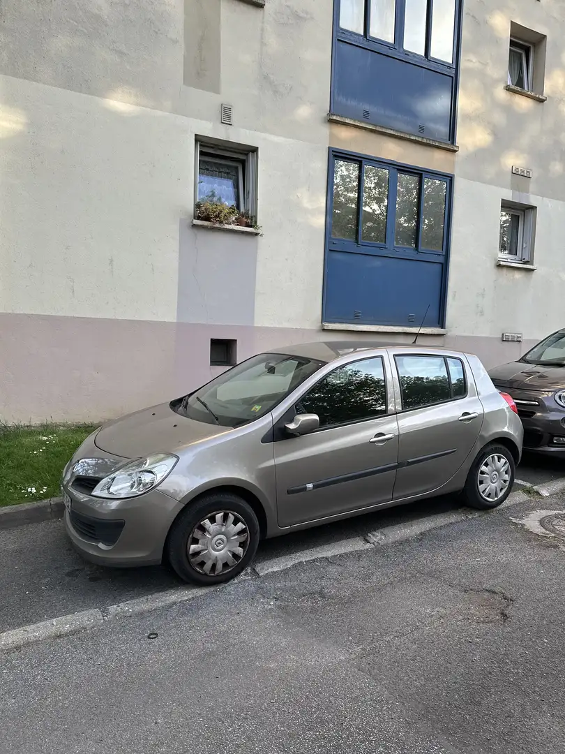 Renault Clio 1.5 dCi 65 Confort Authentique - 2